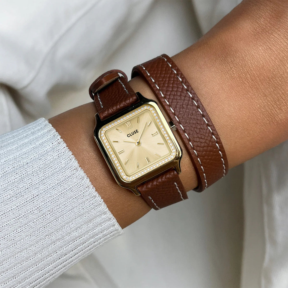Montre CLUSE Gracieuse Petite dorée brillants Cuir Double - tour marron - Bijouterie TAMARA