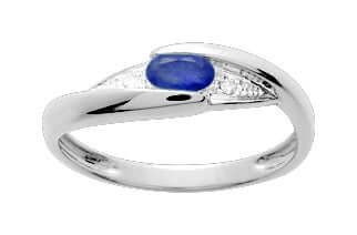 750 White Gold Diamonds and Sapphire Ring